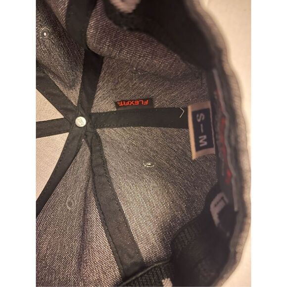 OAKLEY Mens Flexfit Hat S/M Baseball Cap Gray/Grey Logo Spellout - Picture 5 of 7